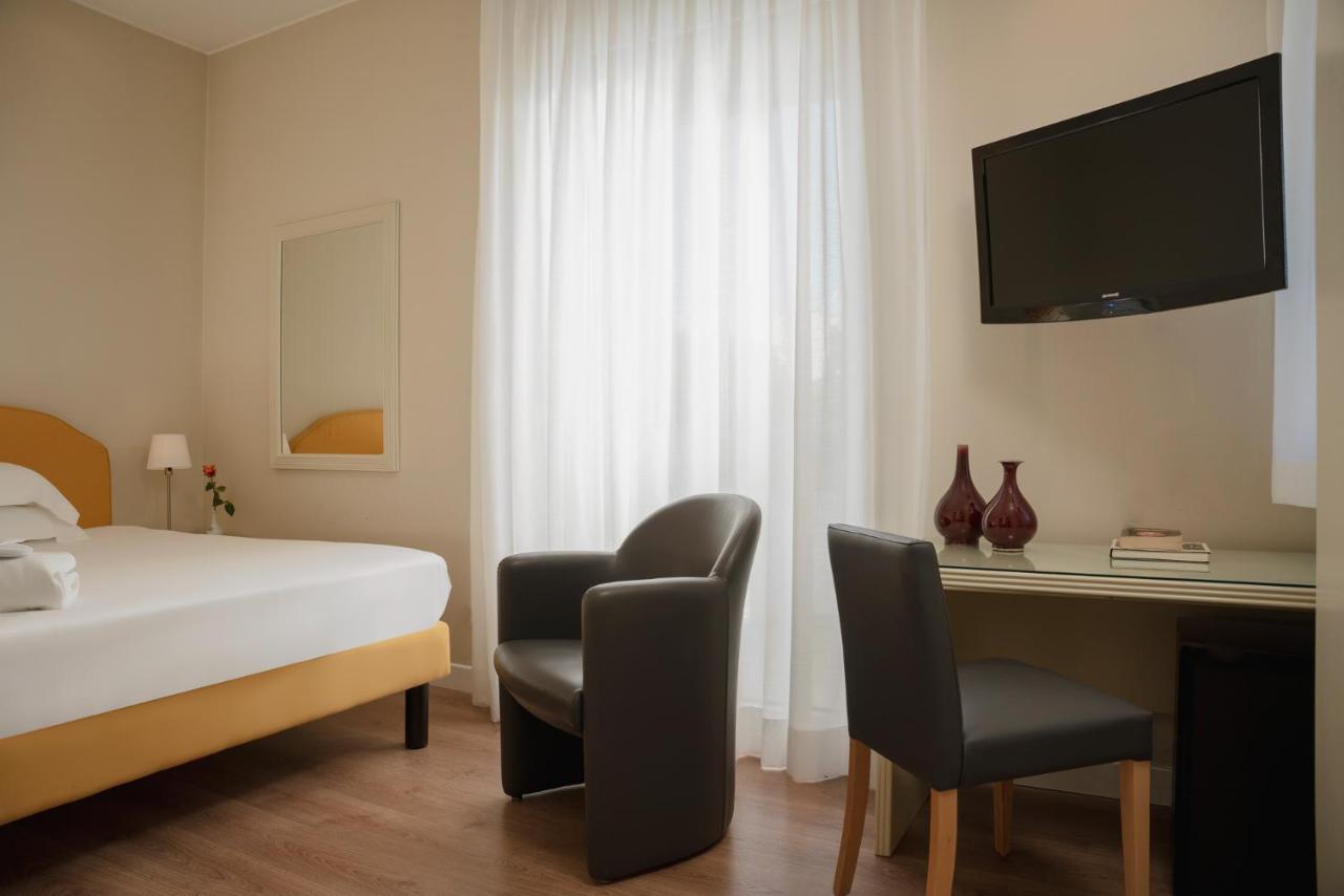 National Hotel Rimini Eksteriør billede
