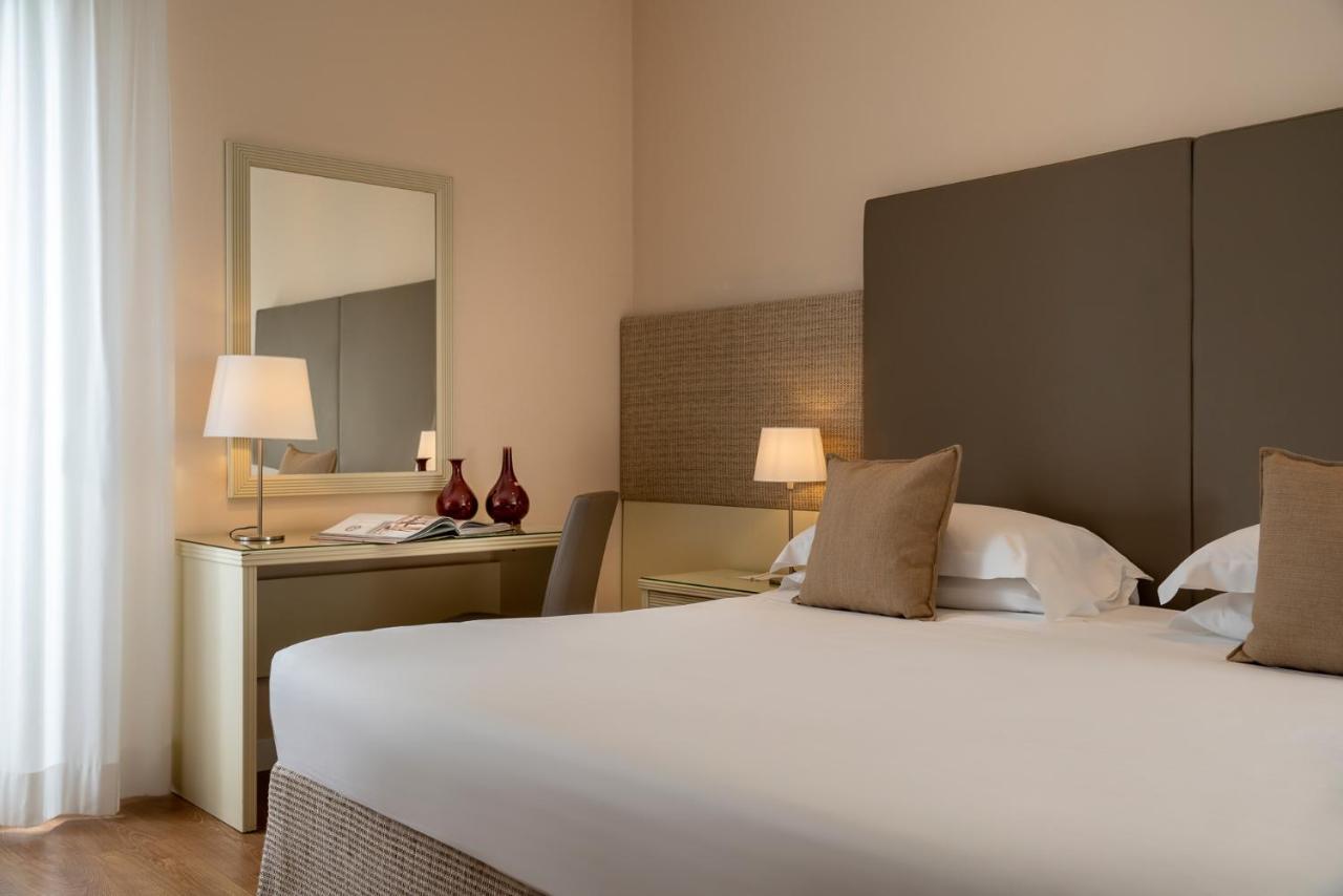National Hotel Rimini Eksteriør billede